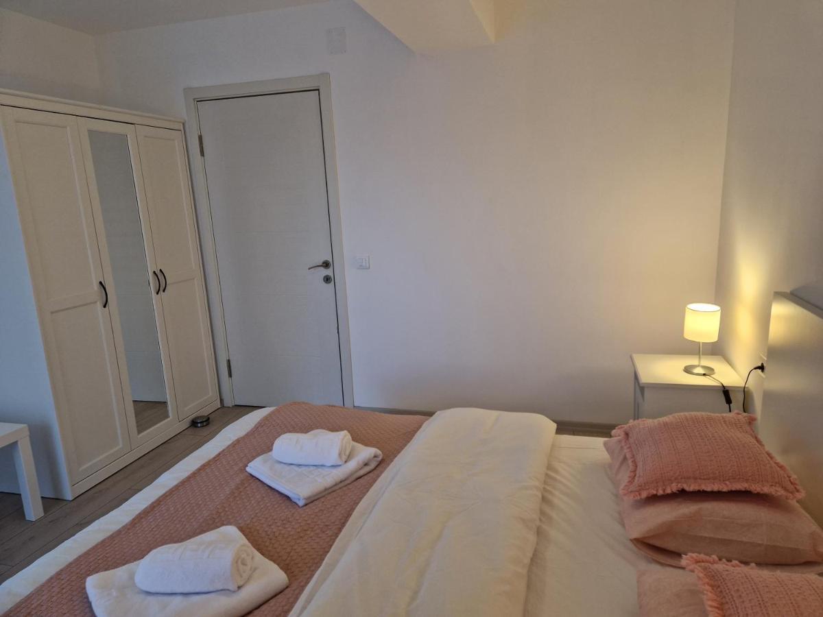 Star Airport Residence Отопени Экстерьер фото